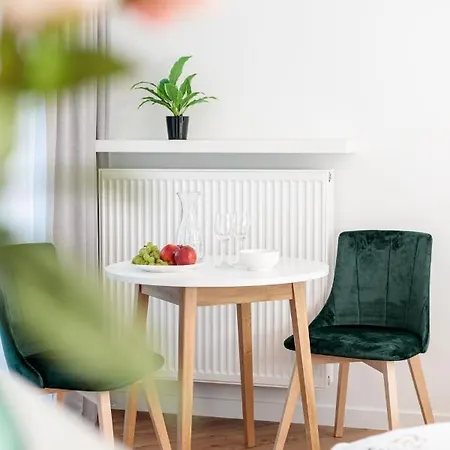 Апартаменты Golden Mirror-w Cenie Dostep Do Basenow, Strefy Saun,jacuzzi - Pinea Pobierowo-sannel For Rent