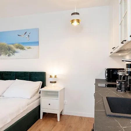 Apartment Golden Mirror Z Dwoma Basenami, Strefa Saun,jacuzzi- Pinea Pobierowo-sannel For Rent *