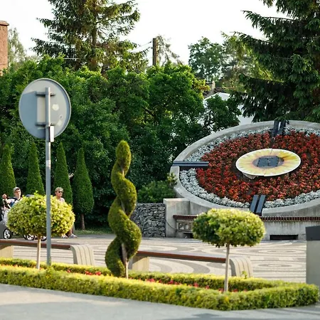 Golden Mirror-w Cenie Dostep Do Basenow, Strefy Saun,jacuzzi - Pinea Pobierowo-sannel For Rent Апартаменты *