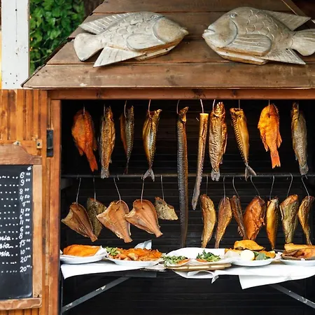 Апартаменты Golden Mirror-w Cenie Dostep Do Basenow, Strefy Saun,jacuzzi - Pinea Pobierowo-sannel For Rent Поберово