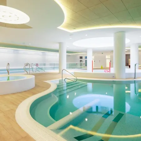 Golden Mirror Z Dwoma Basenami, Strefa Saun,jacuzzi- Pinea Pobierowo-sannel For Rent Pobierowo
