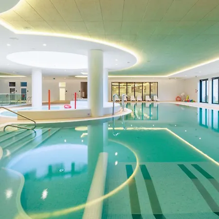 Golden Mirror-w Cenie Dostep Do Basenow, Strefy Saun,jacuzzi - Pinea Pobierowo-sannel For Rent Апартаменты *