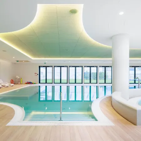 Golden Mirror-w Cenie Dostep Do Basenow, Strefy Saun,jacuzzi - Pinea Pobierowo-sannel For Rent * Поберово