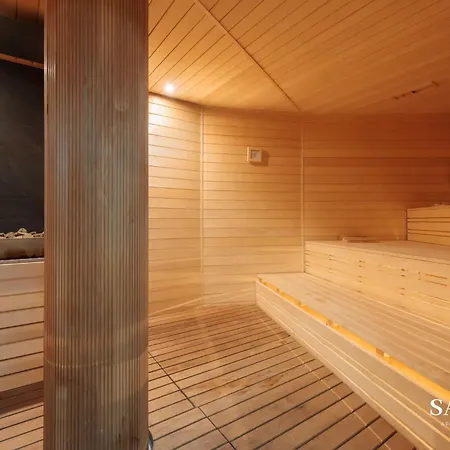 Апартаменты Golden Mirror-w Cenie Dostep Do Basenow, Strefy Saun,jacuzzi - Pinea Pobierowo-sannel For Rent Поберово