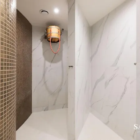 Golden Mirror-w Cenie Dostep Do Basenow, Strefy Saun,jacuzzi - Pinea Pobierowo-sannel For Rent *